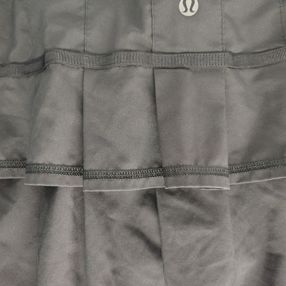 lululemon athletica Charcoal Mini Skirt - Picture 4 of 9